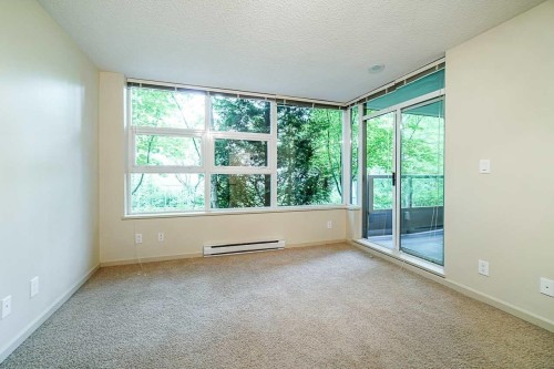 210-9232 University Crescent, Burnaby, BC 