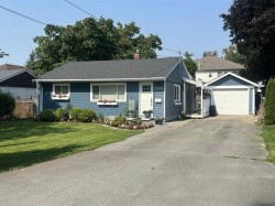 23035 117 Avenue Maple Ridge, BC V2X 2K3