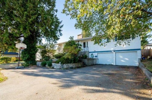 845 Smith Avenue, Coquitlam, BC 