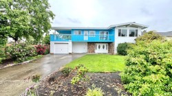 3071 Saltspring Court  Richmond, BC V7C 1W3