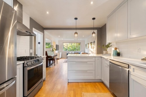 3172 2Nd Avenue E, Vancouver, BC 