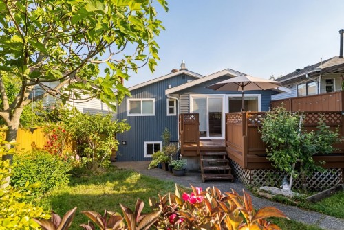 3172 2Nd Avenue E, Vancouver, BC 