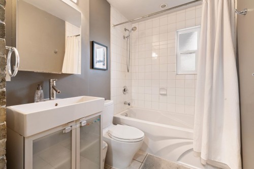 3172 2Nd Avenue E, Vancouver, BC 