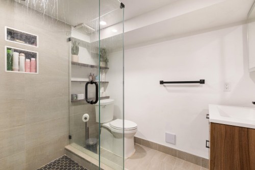 3172 2Nd Avenue E, Vancouver, BC 
