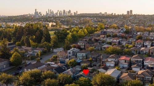3172 2Nd Avenue E, Vancouver, BC 