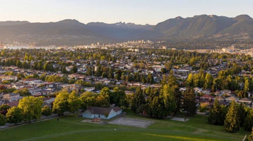 3172 2Nd Avenue E, Vancouver, BC 