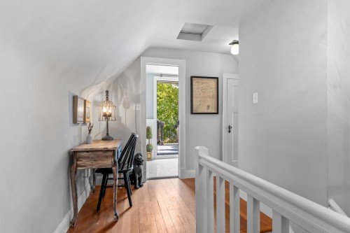 725 Fifth Street, New Westminster, BC 