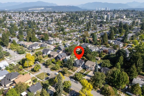 725 Fifth Street, New Westminster, BC 