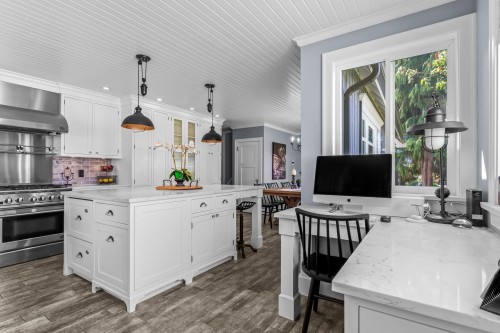 725 Fifth Street, New Westminster, BC 