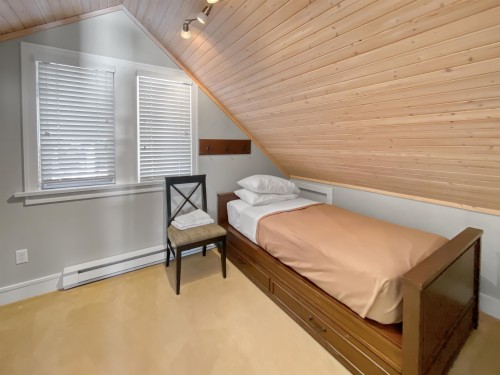 10C-2315 Mackinnon Road, Pender Island, BC 