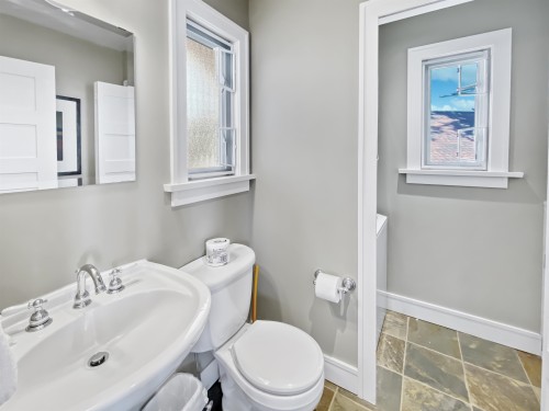 10C-2315 Mackinnon Road, Pender Island, BC 