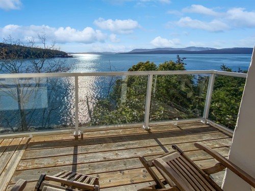 10C-2315 Mackinnon Road, Pender Island, BC 