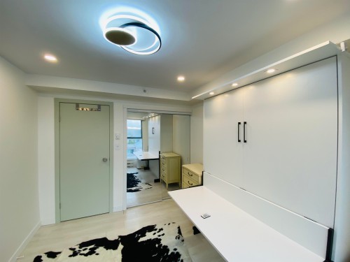 704-2468 Broadway E, Vancouver, BC 