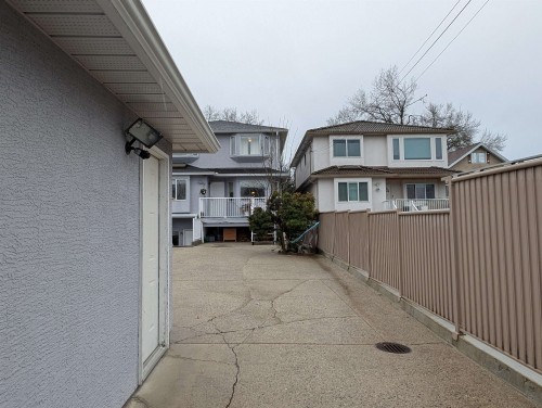 2935 17Th Avenue E, Vancouver, BC 