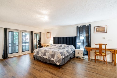 4346 Capilano Road, North Vancouver, BC 