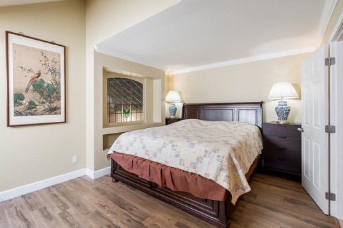 4346 Capilano Road, North Vancouver, BC 