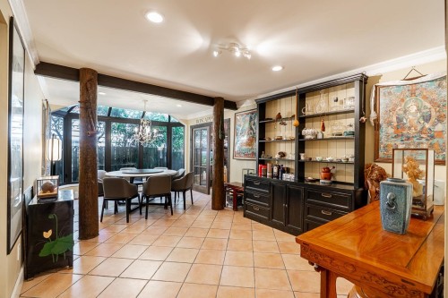 4346 Capilano Road, North Vancouver, BC 