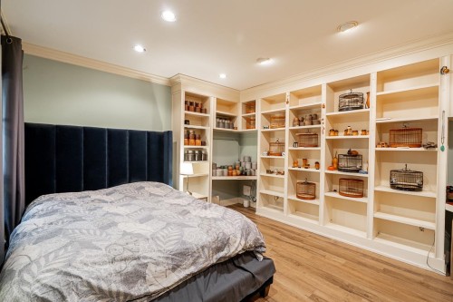 4346 Capilano Road, North Vancouver, BC 