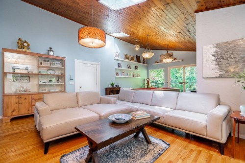 23942 Fern Crescent, Maple Ridge, BC 