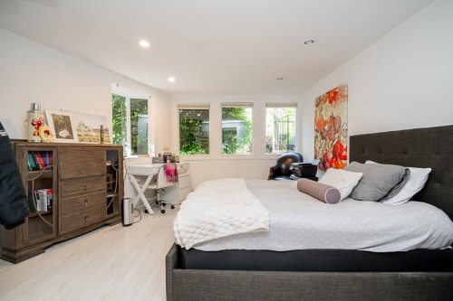 23942 Fern Crescent, Maple Ridge, BC 