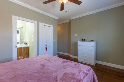2643 8Th Avenue E, Vancouver, BC 