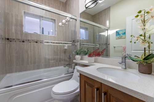 2643 8Th Avenue E, Vancouver, BC 