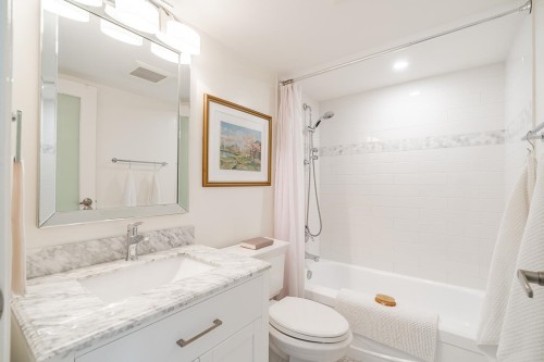 605-1510 1St Avenue W, Vancouver, BC 