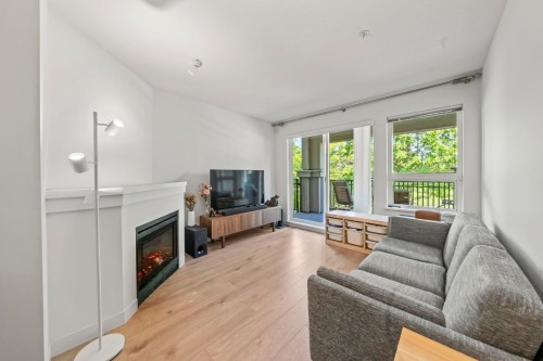 208-6800 Eckersley Road  Richmond, BC V6Y 0E7