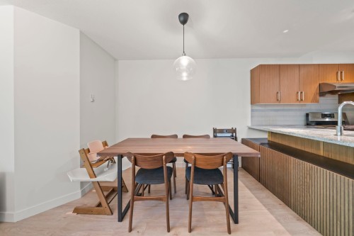 208-6800 Eckersley Road, Richmond, BC 