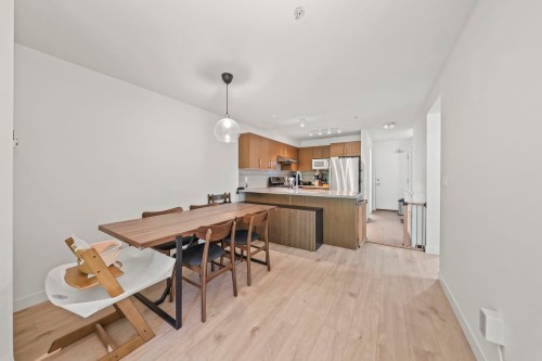 208-6800 Eckersley Road, Richmond, BC 