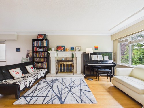 7692 Osler Street, Vancouver, BC 