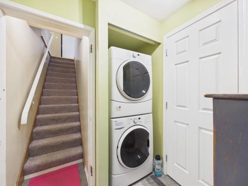 7692 Osler Street, Vancouver, BC 