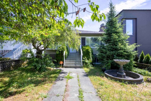 7692 Osler Street, Vancouver, BC 