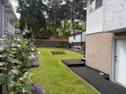 1166 16th Avenue E Vancouver, BC V5T 2W3