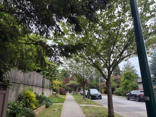 1166 16Th Avenue E, Vancouver, BC 