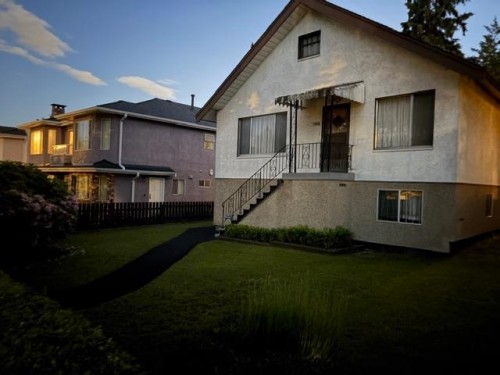 1166 16Th Avenue E, Vancouver, BC 