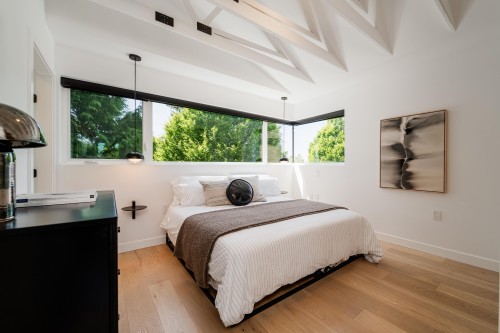5208 Ross Street, Vancouver, BC 