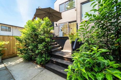 5208 Ross Street, Vancouver, BC 