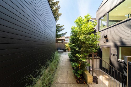 5208 Ross Street, Vancouver, BC 