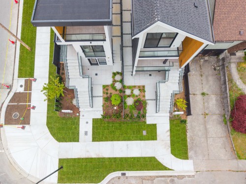 502 5Th Street E, North Vancouver, BC 