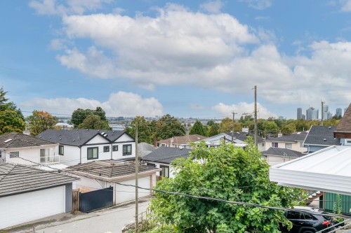 748 62Nd Avenue E, Vancouver, BC 