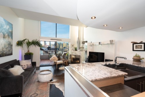 1167 8Th Avenue W, Vancouver, BC 