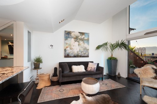 1167 8Th Avenue W, Vancouver, BC 