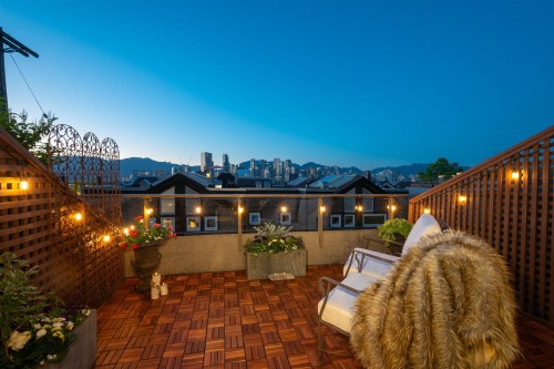 1167 8Th Avenue W, Vancouver, BC 