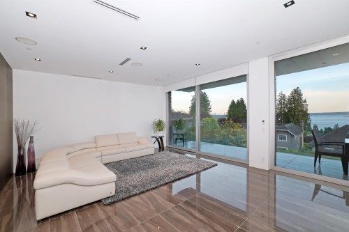2370 Palmerston Avenue, West Vancouver, BC 