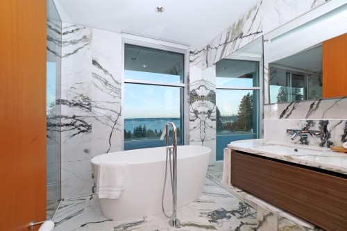 2370 Palmerston Avenue, West Vancouver, BC 