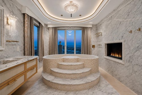 1121 Crestline Road, West Vancouver, BC 