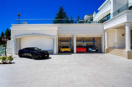 1121 Crestline Road, West Vancouver, BC 