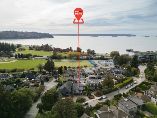 1248 Keith Road  West Vancouver, BC V7T 1M9