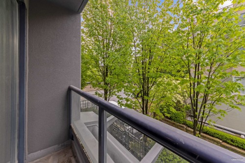205-3438 Vanness Avenue, Vancouver, BC 